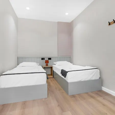 The Nook Centre En Apartment