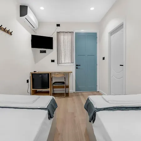 Апартаменты The Nook Centre En Берат