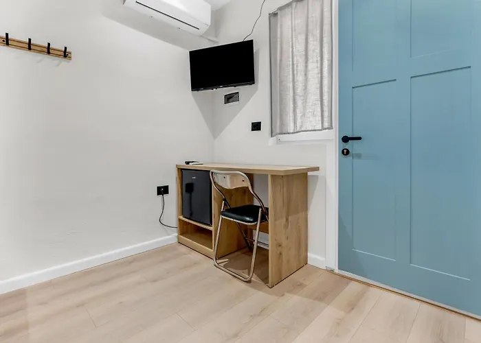 The Nook Centre En